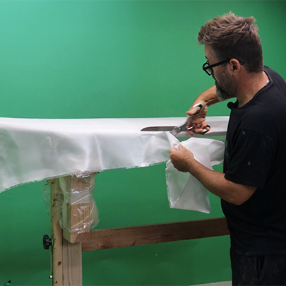 Difference Between Epoxy and Fiberglass Surfboards