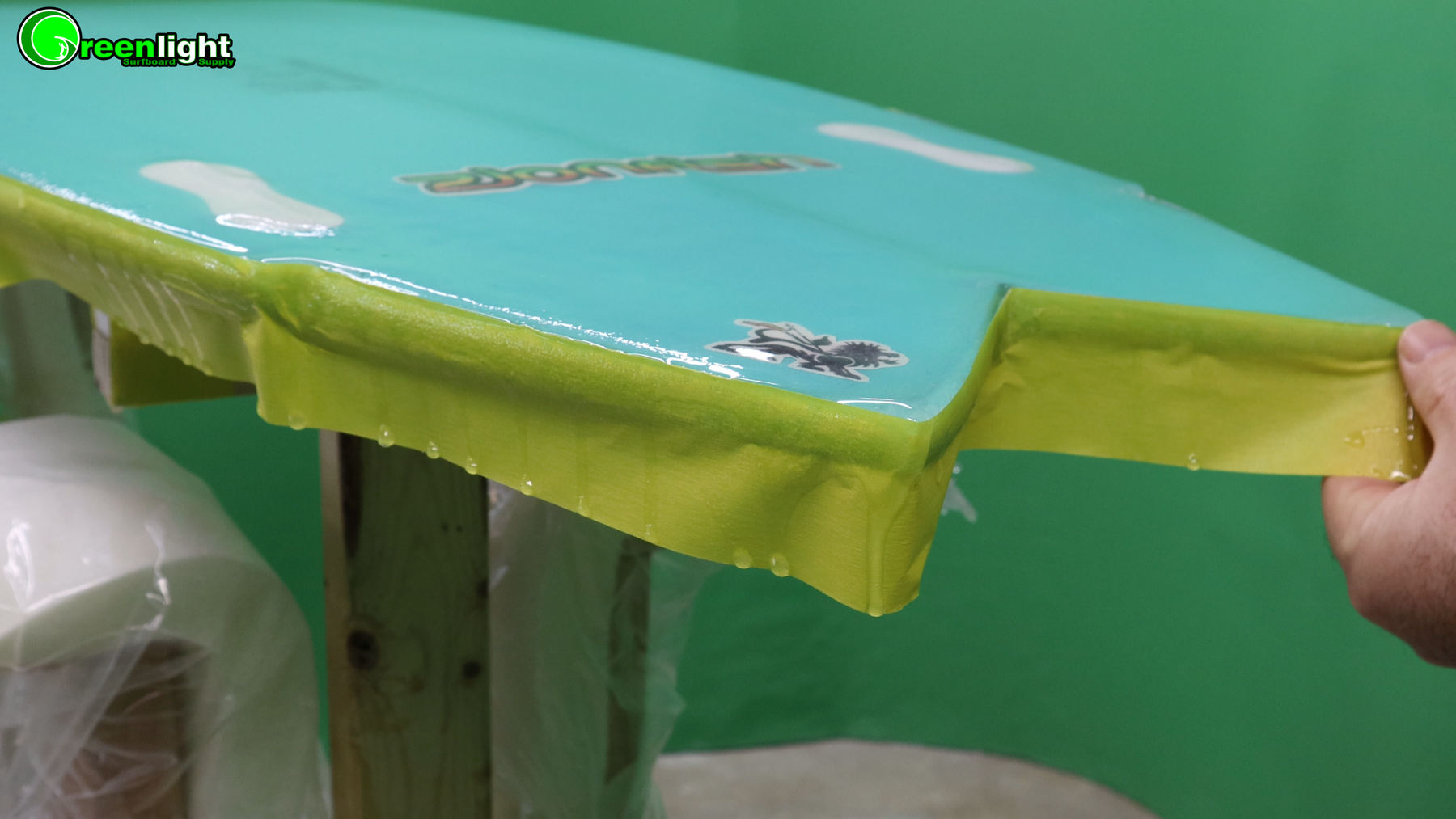 How Long to Wait for Resin to Cure Before Pulling Tape or Cutting the Lap