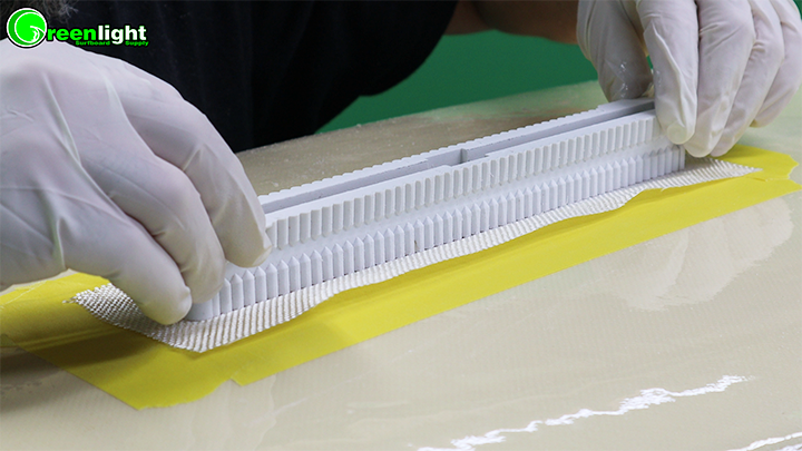 10.5" FACTORY Center Fin Channel Box